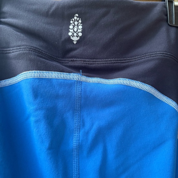 Free People Movement Dawn To Dusk Base Layer Leggings Size Small - Picture 3 of 7